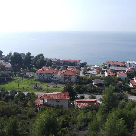 בית נופש Pinelopi's House *