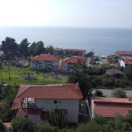 בית נופש Pinelopi's House *
