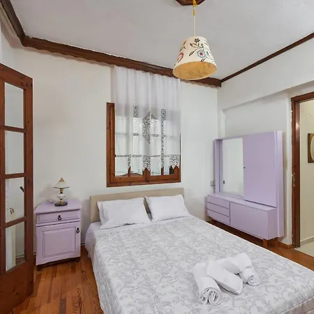 בית נופש Pinelopi's House אייה פרסקבי